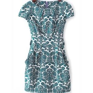 Green short sleeve dress